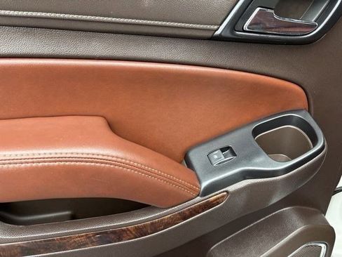 Used 2018 Chevrolet Tahoe Premier image 34
