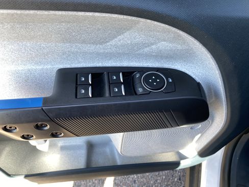 Used 2025 Ford Maverick XLT image 18