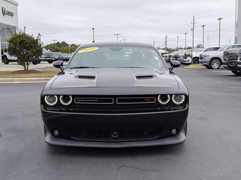 Used 2016 Dodge Challenger R/T Scat Pack w/ Leather Interior Group image 2