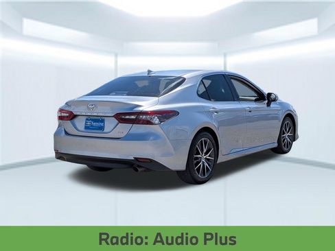 Used 2024 Toyota Camry XLE w/ Navigation Package FWD image 6