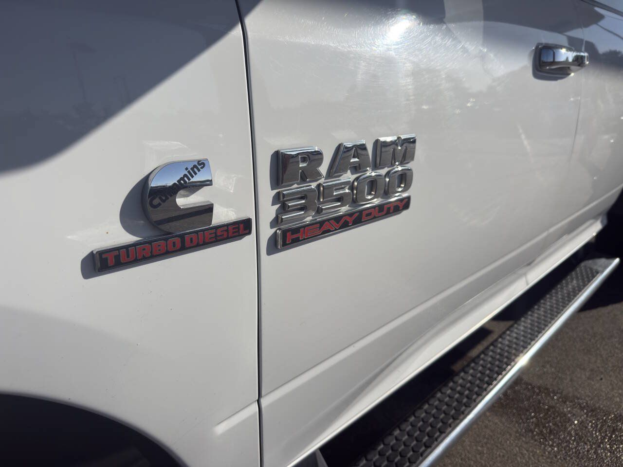 Used 2017 RAM 3500 SLT AWD/4WD image 14