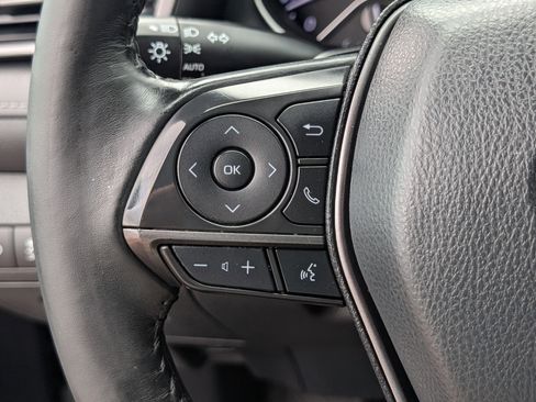 Used 2021 Toyota Camry SE image 23