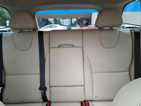 Used 2015 Volvo XC60 T5 Platinum image 19