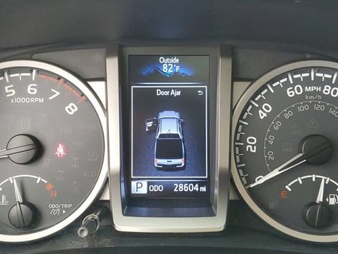 Used 2019 Toyota Tacoma Limited RWD image 24
