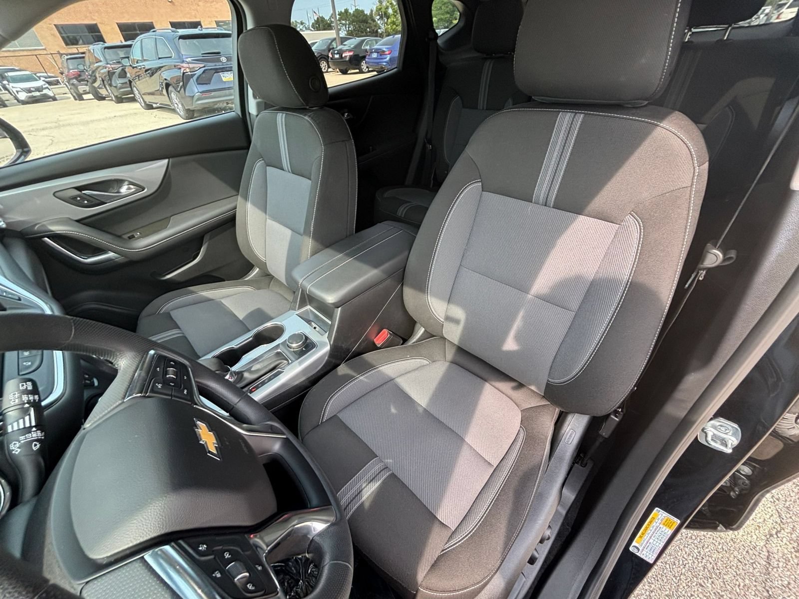 Used 2025 Chevrolet Blazer LT FWD image 36