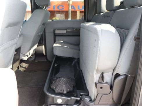 Used 2012 Ford F350 XLT w/ XLT Interior Pkg AWD/4WD image 32