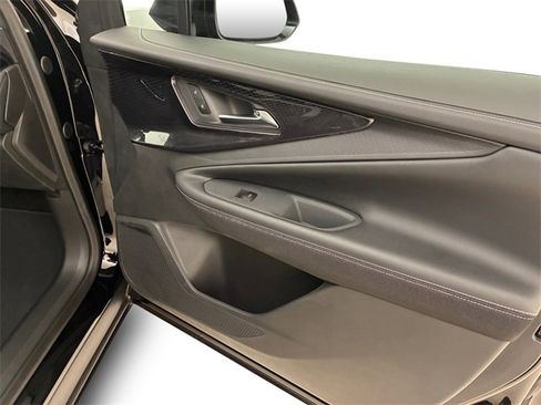 Used 2024 Chevrolet Blazer EV LT image 15