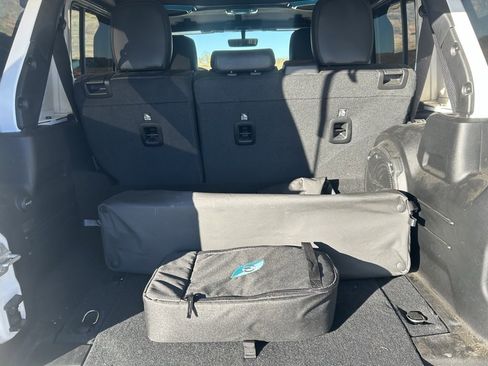 Used 2023 Jeep Wrangler Unlimited Sahara w/ Cold Weather Group image 10