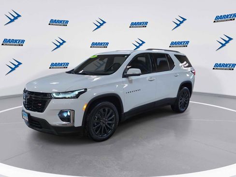Used 2023 Chevrolet Traverse RS image 4