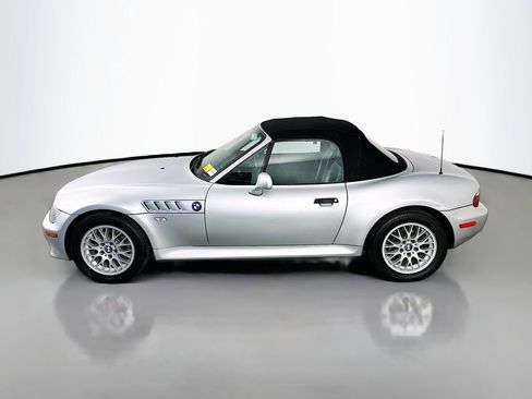 Used 2001 BMW Z3 2.5i RWD image 4