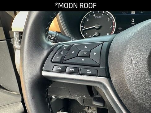 Used 2021 Nissan Sentra SV w/ SV Premium Package image 6