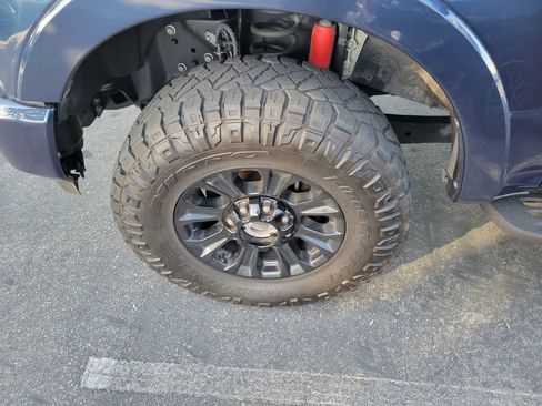 Used 2020 Ford F250 Lariat AWD/4WD image 2