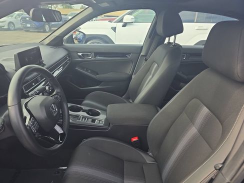 Used 2025 Honda Civic Sport image 9
