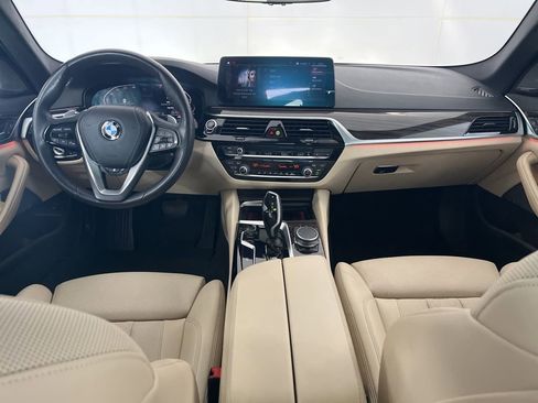 Used 2022 BMW 530i xDrive w/ Premium Package AWD/4WD image 32