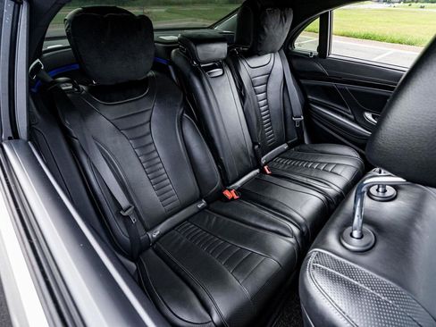Used 2020 Mercedes-Benz S 560 4MATIC Sedan image 7