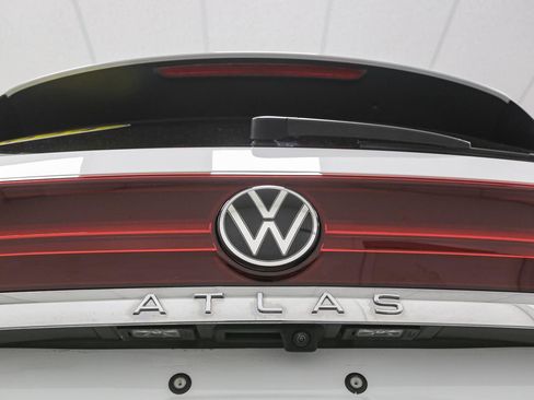 Certified 2024 Volkswagen Atlas SE AWD/4WD image 14