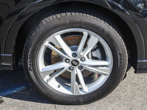 Certified 2024 Audi Q3 2.0T Premium w/ Convenience Package image 11