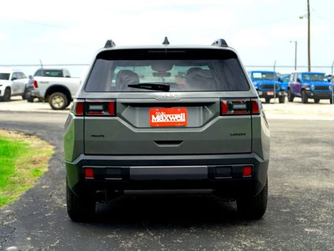 New 2026 Jeep Cherokee Laredo AWD/4WD image 7