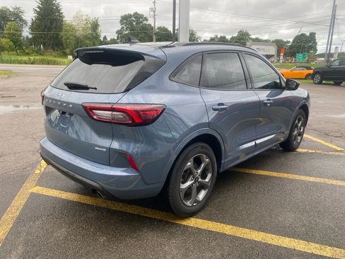 Used 2024 Ford Escape ST-Line w/ Tech Pack #1 AWD/4WD image 6