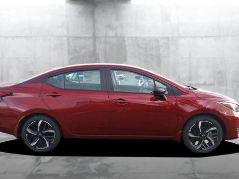 New 2025 Nissan Versa SR w/ Trunk Package image 5