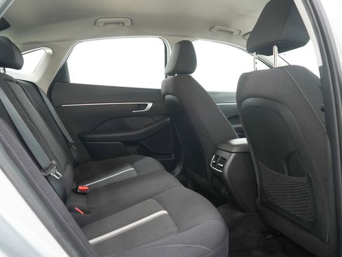 Used 2025 Hyundai Sonata SEL FWD image 12