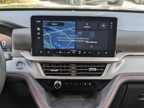 New 2026 Ford Explorer ST-Line w/ ST-Line Street Pack image 18