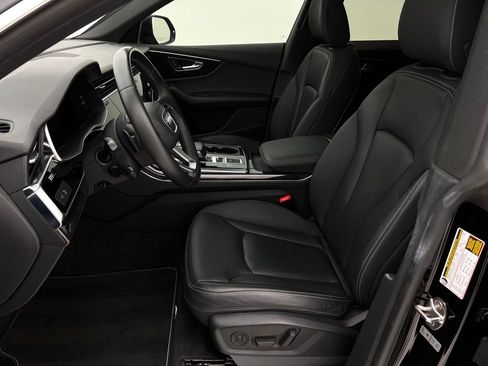 Used 2019 Audi Q8 Premium w/ Convenience Package image 15