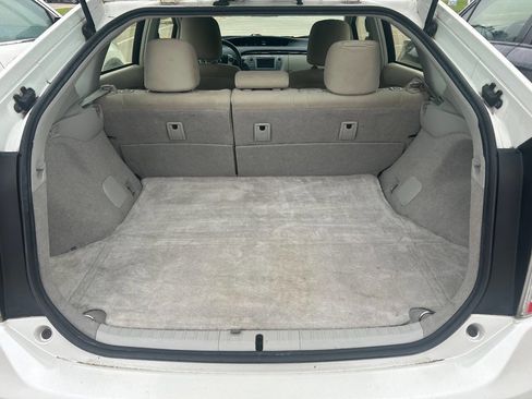 Used 2015 Toyota Prius Four image 10