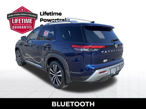Used 2025 Nissan Pathfinder Platinum w/ Cargo Package image 4