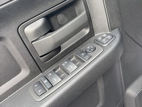 Used 2024 RAM 3500 Tradesman w/ Chrome Appearance Group image 19