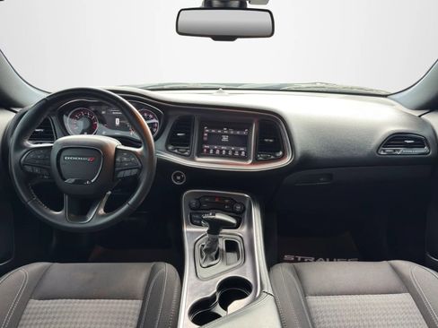 Used 2018 Dodge Challenger SXT RWD image 14