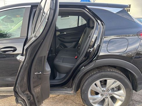 Used 2025 Buick Encore GX Preferred image 23