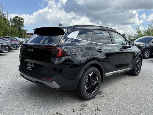 New 2026 Kia Sportage EX w/ EX Panorama Roof Package image 4