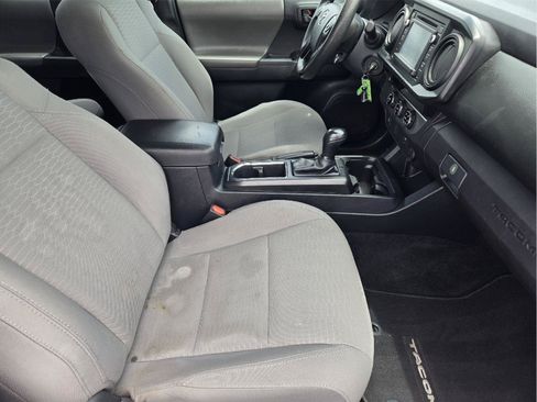 Used 2018 Toyota Tacoma SR w/ SR Convenience Package RWD image 10
