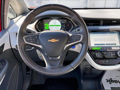 Used 2020 Chevrolet Bolt LT FWD image 5