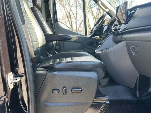 Used 2023 Ford Transit 350 XLT image 16