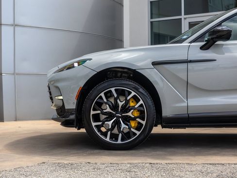 Used 2023 Aston Martin DBX 707 AWD/4WD image 20
