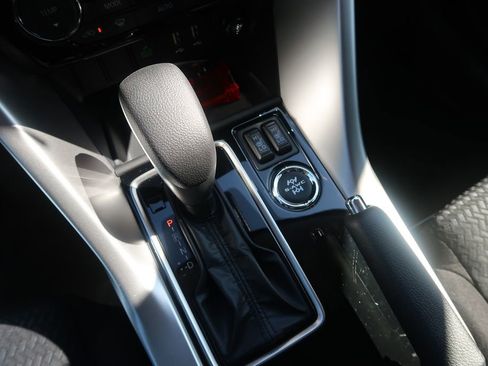 New 2026 Mitsubishi Eclipse Cross LE image 34