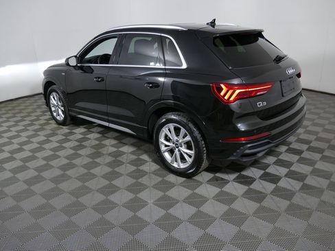 Used 2023 Audi Q3 2.0T Premium Plus w/ Premium Plus Package AWD/4WD image 5