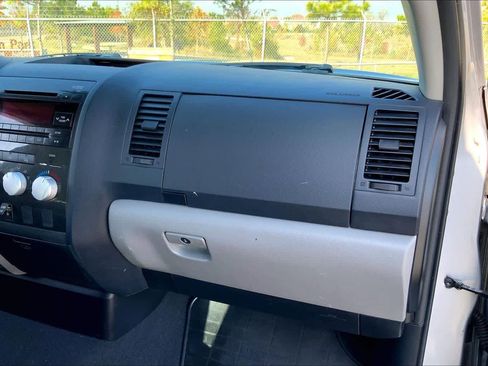 Used 2012 Toyota Tundra 2WD Double Cab image 17