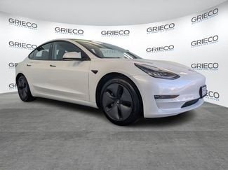 Used 2019 Tesla Model 3 Standard Range video 1