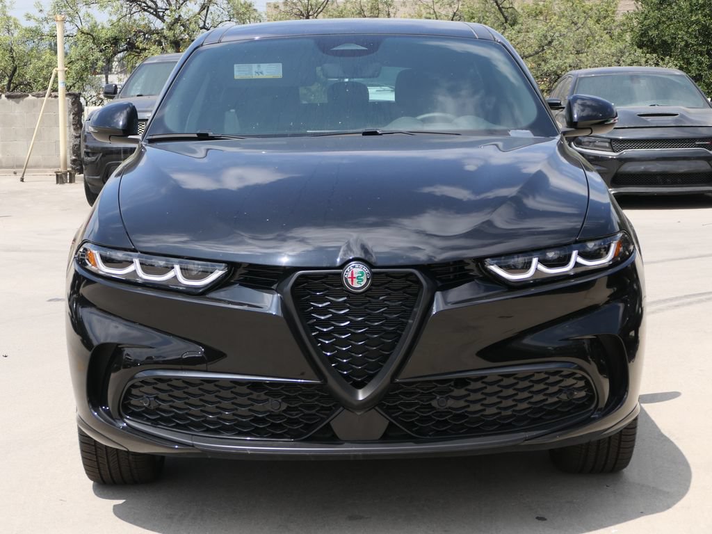 Used 2025 Alfa Romeo Tonale w/ Premium Package AWD/4WD image 6