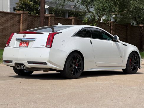 Used 2015 Cadillac CTS V RWD image 13