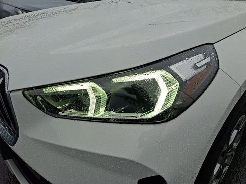 Certified 2023 BMW X1 xDrive28i w/ Convenience Package image 9