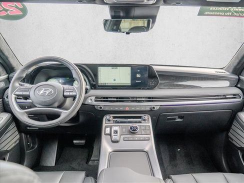 Used 2025 Hyundai Palisade Calligraphy image 25