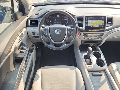 Used 2019 Honda Ridgeline RTL-T image 11