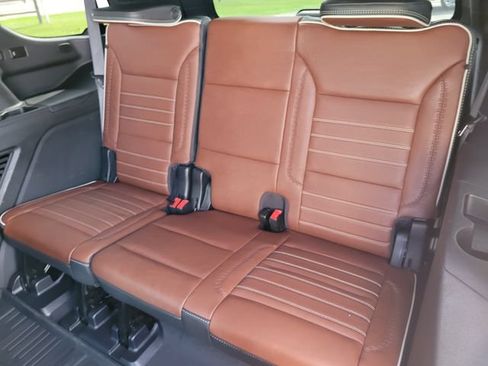 Used 2023 GMC Yukon Denali Ultimate AWD/4WD image 27