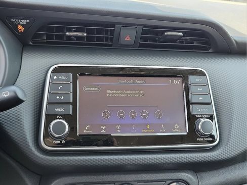 Used 2025 Nissan Kicks Play S FWD image 15