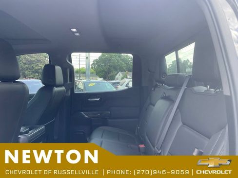 Used 2019 Chevrolet Silverado 1500 LT Trail Boss AWD/4WD image 10