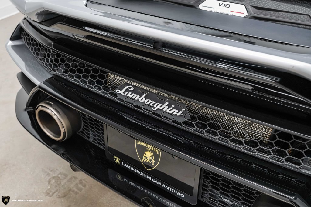 Used 2020 Lamborghini Huracan EVO AWD/4WD image 18